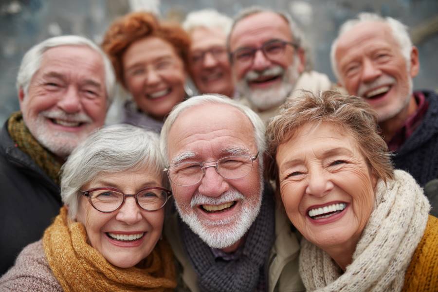 Safety First: Essential Online Dating Tips for Seniors